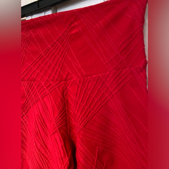 RED MATCHING WORKOUT SET - Picture 2 of 10